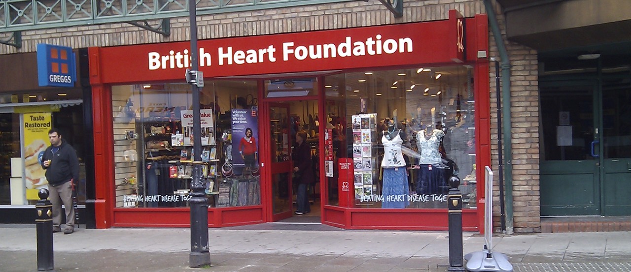 <h1>Aluminium fabrication supply and fit </h1>
• Aluminium shopfronts • Entrances • Aluminium curtain walling
• Aluminium sliding doors • Aluminium windows Aluminium fabrication supply and fit